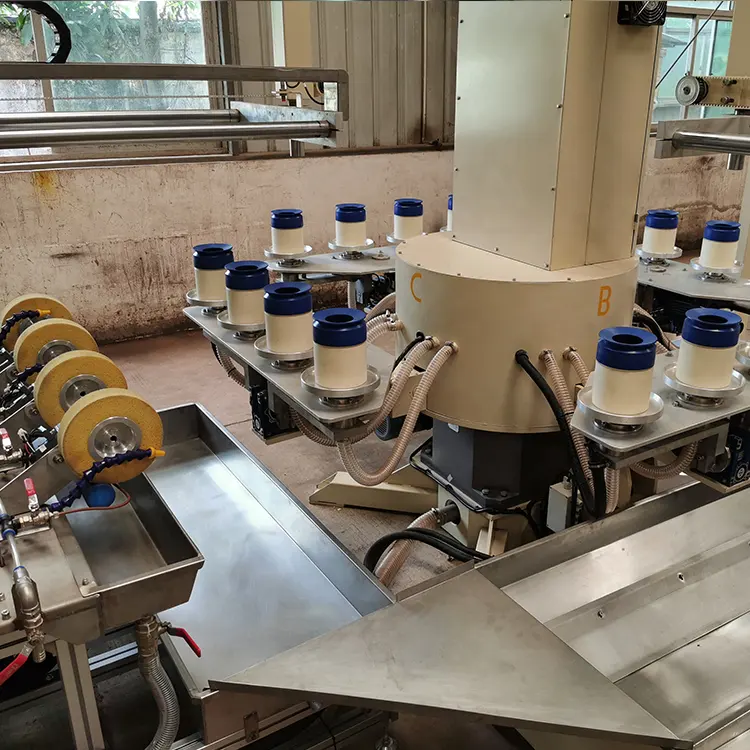 Automatische Keramische Porseleinen Plaat Beglazing Machine Aardewerkbekers Dompelmachine Voor Het Maken Van Keramische Bekers En Borden