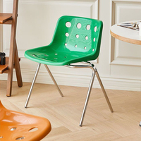 Chaise d'appoint en plastique respirante à trous circulaires, marron brillant poli, empilable, pour maison, balcon, café