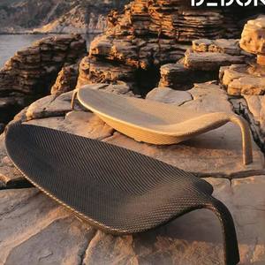 Chaise longue <span class=keywords><strong>de</strong></span> jardin en rotin PE tissé à la main avec cadre en aluminium épais imperméable à l'eau et design <span class=keywords><strong>de</strong></span> feuilles <span class=keywords><strong>de</strong></span> piscine - Product Image 2