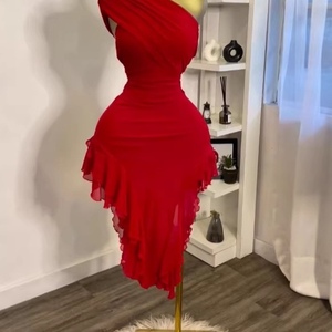 เดรสทรงเข้ารูปแบบไหล่เดียวสำหรับผู้หญิง แต่งระบายชายกระโปรงแบบอสมมาตร เหมาะสำหรับงานปาร์ตี้และงานกลางคืน แฟชั่นชุดเดรส - Product Image 4