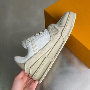 Chaussures de skate décontractées classiques pour hommes, de marque haut de gamme, style rétro vieilli, avec empeigne en filet, respirantes, imperméables, à bout fermé et motif brodé, modèle intemporel - Product Image 4