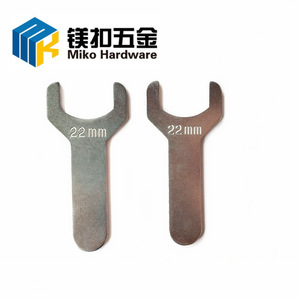 Clé à molette ouverte Miko Hardware 22-24 mm, métrique, en acier estampé, zingué, pour M10-14 mm - Product Image 4