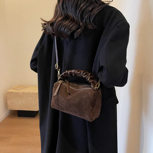 Cross-border Korean-style Suede Pillow Bag Zipper Closure Portable Handbag Women's <b>Retro</b> Niche All-match Shoulder Crossbody Bag - Product Image 2