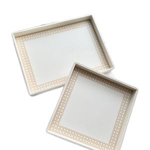 ถาดไม้ฝรั่งเศสสุดหรู ขนาด 30.5x30.5 ซม. ผิวขัดเงา ปลอดภัยสำหรับสัมผัสอาหาร ใช้งานได้หลากหลาย เหมาะสำหรับร้านเสริมสวย - Product Image 4