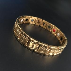 Pulseira de Saúde Masculina CAMAZ Therapy com Energia Quântica, Magnética, de Aço Inoxidável, Pedra Mineral, Preto e Dourado - Product Image 2