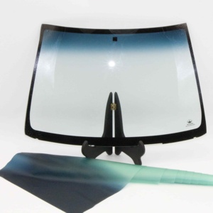 فيلم PVB شفاف للسيارات عالي الجودة لزجاج السيارات الأمامي - Product Image 1