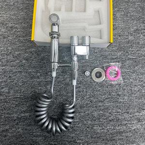 Rociador de bidé higiénico al por mayor con doble salida y accesorios de montaje en pared - Product Image 3