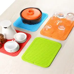 Tappetino per asciugare i piatti in silicone personalizzato del fornitore all'ingrosso tappetino in silicone per tovaglietta da cucina in silicone