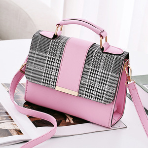 Bolso de hombro elegante de lujo para mujer, bolso cruzado a la moda con patrón a cuadros en blanco y negro, uso diario - Product Image 4