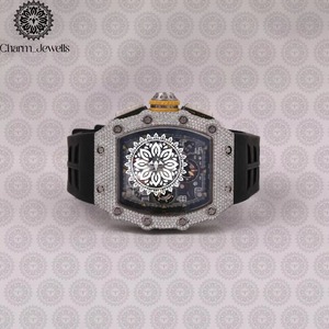Montre en diamant de qualité supérieure avec mouvement de précision pour un usage quotidien et professionnel, disponible à un prix abordable - Product Image 6