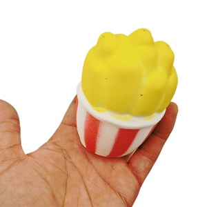 Nouveau jouet à presser réaliste multicolore en forme de frites, en matériau TPR souple, sur le thème alimentaire, jouet anti-stress de la marque ZIMO pour enfants et adultes - Product Image 2