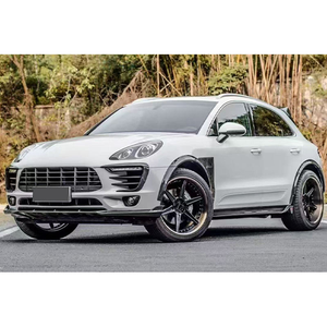 Kit carrosserie complet en fibre de carbone pour Porsche Macan : Lame avant, jupes latérales, extensions d'ailes, diffuseur arrière, spoiler – Pièces de modification extérieures pour voiture de sport - Product Image 4