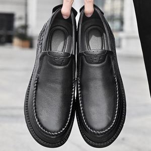 Chaussures habillées de bureau et de carrière pour hommes Hellosport, en cuir véritable, à lacets, antidérapantes, légères, tendance et abordables, vente en gros - Product Image 6