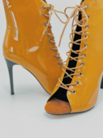 Femmes 9cm talon haut cheville sandale jaune PU cuir Peep Jazz bottes de danse latine fermeture à lacets pour automne hiver moderne Tango