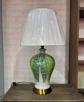 Lampe de table et vase en céramique et porcelaine Ruxi Jingdezhen, design éclaté fait main, motif chou, avec personnalisation Bok Choy antique