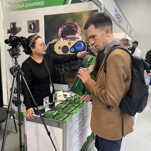 Nachtsichtfernglas DA-PVS31 FOM1400-1600 Gen2+ Gen3 Grün Fluoreszierend, Wasserdicht IP65, Messbereich >200m - Product Image 5