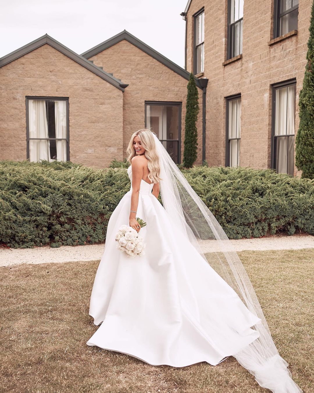 大幅お値下げ【美品•クリーニング済】WEDDING DRESS Ruolai QD06098 Elegant Custom Made Sweetheart a-Line Wedding