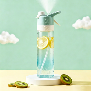 ขวดน้ำพลาสติกไล่สีขนาด 700 มล. พร้อมฝาแบบมีบานพับ ปลอดสาร BPA สำหรับการเดินทางกลางแจ้ง ดีไซน์ทันสมัยสำหรับทุกเพศ - Product Image 4