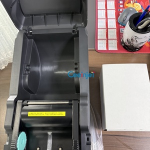 <span class=keywords><strong>La</strong></span> Función de Corte Automático de <span class=keywords><strong>la</strong></span> Máquina de Cintas También Permite Imprimir Múltiples Colores al Mismo Tiempo - Product Image 6