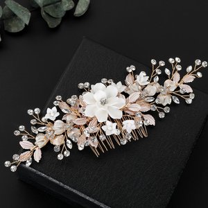 Coiffe de mariée artisanale en or rose avec fleurs, peigne à cheveux floral blanc romantique, bijoux de fête de <span class=keywords><strong>mariage</strong></span> pour femmes, accessoires capillaires - Product Image 6