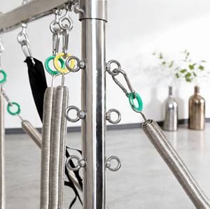 Demi-rack de Pilates en alliage d'aluminium noir - Équipement d'entraînement de base pour salle de sport à domicile, gain de place - Product Image 5