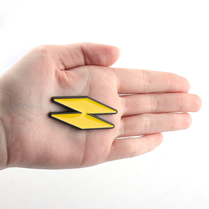 सस्ते कस्टम प्रतीक प्रतीक के लिए डायमंड पैटर्न कार धातु स्टिकर बैज के लिए धातु स्टिकर बैज - Product Image 3