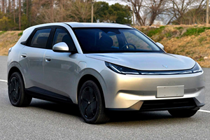 Nuovi Veicoli Elettrici Arctic Fox T1 2025 320 PRO con Motore da 95kW/176Nm e Batteria da 33.4kWh per Uso Quotidiano e Pendolarismo - Product Image 4