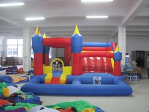 Château Gonflable en Nylon avec Piscine à Balles, Installation Facile, Capacité 300 kg, Idéal pour le Divertissement des Enfants dans les Parcs d'Aventure et les Garderies - Product Image 3