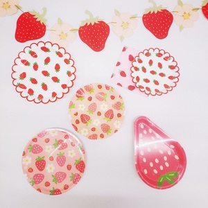 Ensemble de vaisselle jetable DAMAI Fruits Premium pour fêtes d'enfants, anniversaires, fournitures de fête sur le thème des fraises, assiettes en papier, gobelets, serviettes - Product Image 5