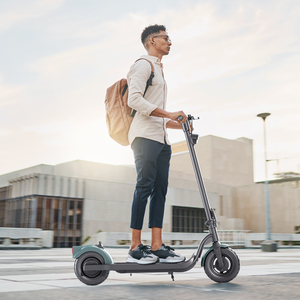 Venta de Fábrica Potente Patinete Eléctrico Urbano para Adultos con Rueda de 10 pulgadas, Batería de Litio, Neumático Ancho y Motor en el Cubo K10 - Product Image 6