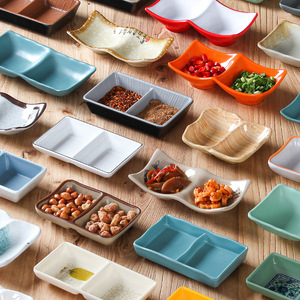 Vaisselle et assiettes en mélamine Xiangyuan pour usage commercial, y compris des plats pour hot pot et barbecue avec deux ou trois compartiments. - Product Image 1