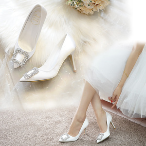 Zapatos de Tacón Alto de Lujo para Novia, Zapatos de Tacón de Aguja con Punta Puntiaguda para Mujer, Sandalias de Oficina, Tacones de Metal con Hebilla de Moda, Diseño de Diseñador - Product Image 4