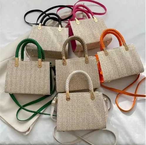 E2895 Eco Friendly Beach Straw Bag Letter Lock Summer Beach Handbag New Fashion Handmade Woven Tote Bag Knitted Women Purse