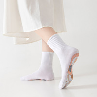 Chaussettes d'acupression des pieds de nouveau style Chaussettes en coton de massage des pieds avec bâton