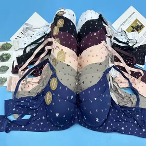 Sujetadores Push-Up de Copa Completa con Aros para Mujer, Estilo Camiseta, con Tirantes Ajustables y Detalle de Lazo, Color Nude Sólido, Venta al por Mayor desde China - Product Image 3