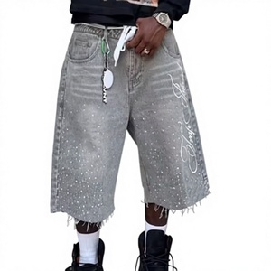 Shorts en jean décontractés pour hommes, longueur genou, tendance, avec lettres brodées et strass brillants, avec poches - Product Image 1