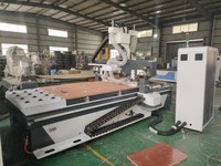 Routeur CNC multifonction HYSEN 1325 avec changeur d'outils linéaire pour le travail du bois