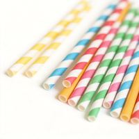 Pailles en papier jetables biodégradables personnalisables de 6 mm, 8 mm, 12 mm, avec rayures rouges et 10 couleurs variées