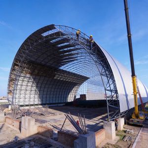 สนามกีฬาในร่มที่มีดีไซน์ทันสมัยและโครงสร้างเหล็กสำเร็จรูปน้ำหนักเบา เหมาะสำหรับบาสเกตบอล เทนนิส และแบดมินตัน - Product Image 5