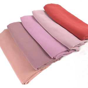 Prezzo di fabbrica 180*85 CENTIMETRI Grande Formato Pianura Bolla Chiffon Dello Scialle di Hijab Musulmano Testa Involucri Della Sciarpa - Product Image 4