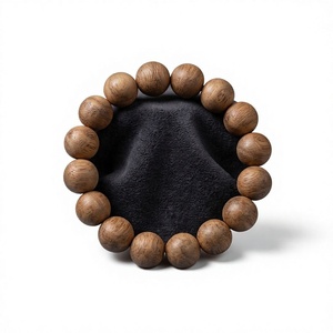 Bracelet en perles de bois naturel My Aga 12 mm, classique, unisexe, minimaliste - Product Image 2