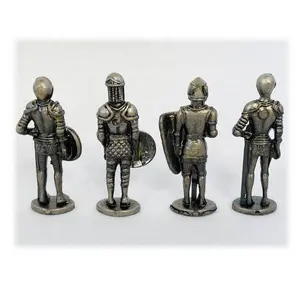 Vintage Pewter Knight-Conjunto de miniaturas, piezas de juego, antiguo Stock, armadura, regalo debajo de los soldados de estaño