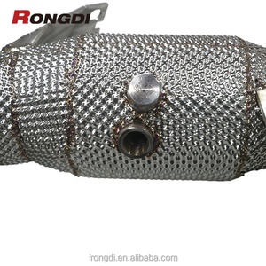 Colector de escape de acero inoxidable de 200 celdas de alto flujo para Mercedes-Benz AMG A45/A45S W177 con escudo térmico de 1.5 mm de espesor - Product Image 5