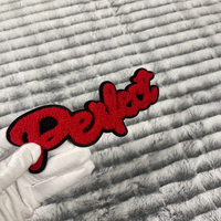 Parches de letras de chenilla para ropa con diseño de logotipo grande, muestra personalizada gratuita de fábrica certificada