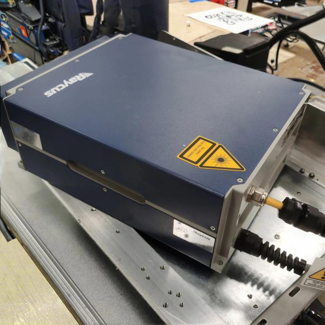 1000w Raycus Laser 1KW-40KW Fiber Laser Source Raycus Laser Welding Machine for Metal Cutting