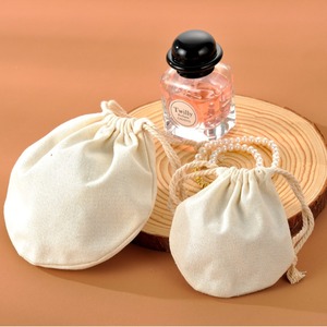 Canvas Cosmetic <b>Bag</b> White <b>Make</b> <b>up</b> Canvas Gift Jewelry Packaging <b>Bags</b> Custom Cotton Canvas Drawstring <b>Bag</b> - Product Image 3