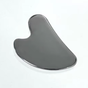 Grattoir pour le visage en acier inoxydable 304 de haute qualité en forme de cœur - Product Image 1