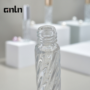 Botol Parfum Mewah Elegan 4ml Botol Parfum Kaca Botol Minyak Parfum Leher Sekrup Berkualitas Tinggi Desain Dapat Disesuaikan - Product Image 3