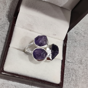 Anillo de Plata de Ley 925 con Amatista Natural, Piedra de Nacimiento de Febrero, Triple Piedra, Joyería Hecha a Mano para Mujer - Product Image 1