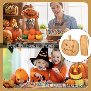 Plateaux de service en bois d'Halloween en forme de citrouille et de cercueil pour collations et desserts de fête - Product Image 2